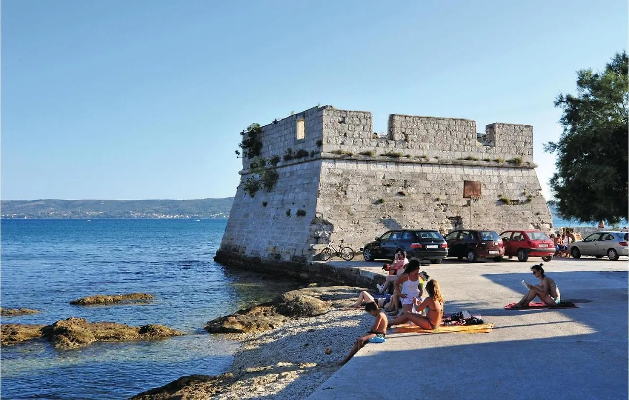 Awesome Apartment In Kastel Stafilic Kastela