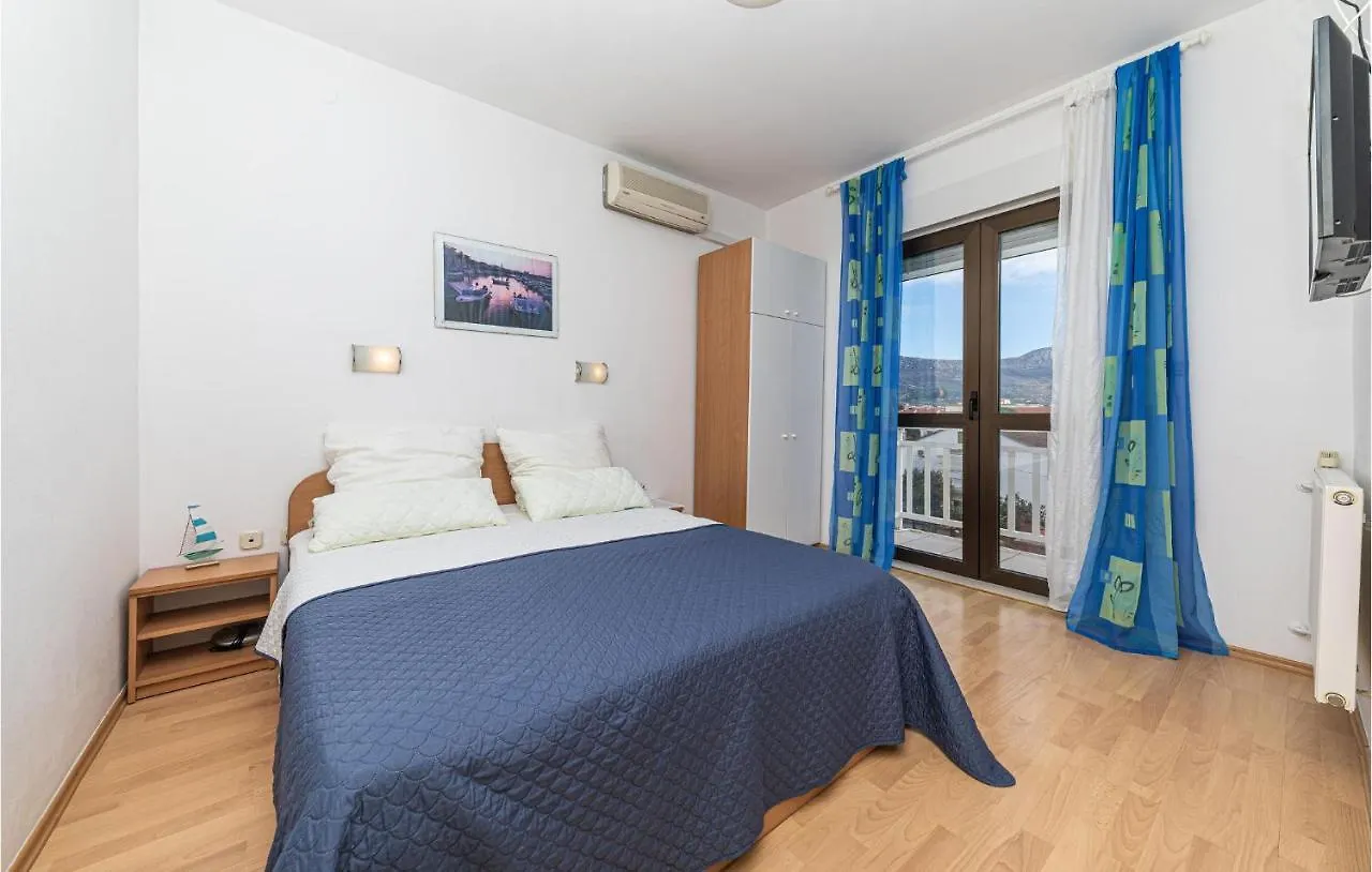 Awesome Apartment In Kastel Stafilic Kastela